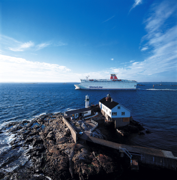 Stena-Vision_5-001-2015-04-24-_-21_49_52-80 Delfiny u wybrzeży Karlskrony