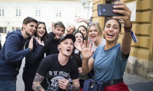 Studenci udowadniają, że da się podróżować po Europie bez gotówki i kart