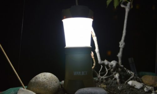 Lampy kempingowe – to musisz wiedzieć przed wakacjami