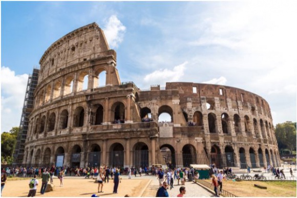 Nie lubisz tłumów na wakacjach? Unikaj tych miejsc!