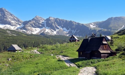 Górskie klimaty – urok drewnianych rezydencji
