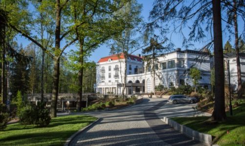 Wybierając hotel, coraz częściej kierujemy się opiniami innych