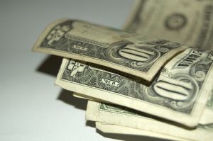 Dolar niezupełnie upadły
